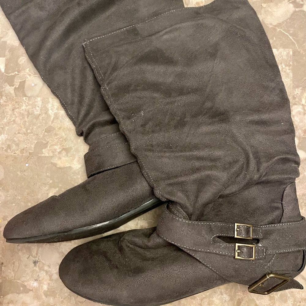 Women’s gray boots - size 8 1/2